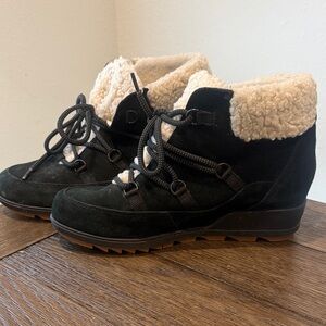 Sorel Black Suede Winter Boots with Cream Shearling